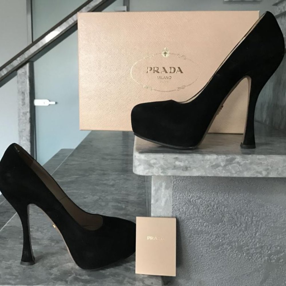 Worn once PRADA black suede heels